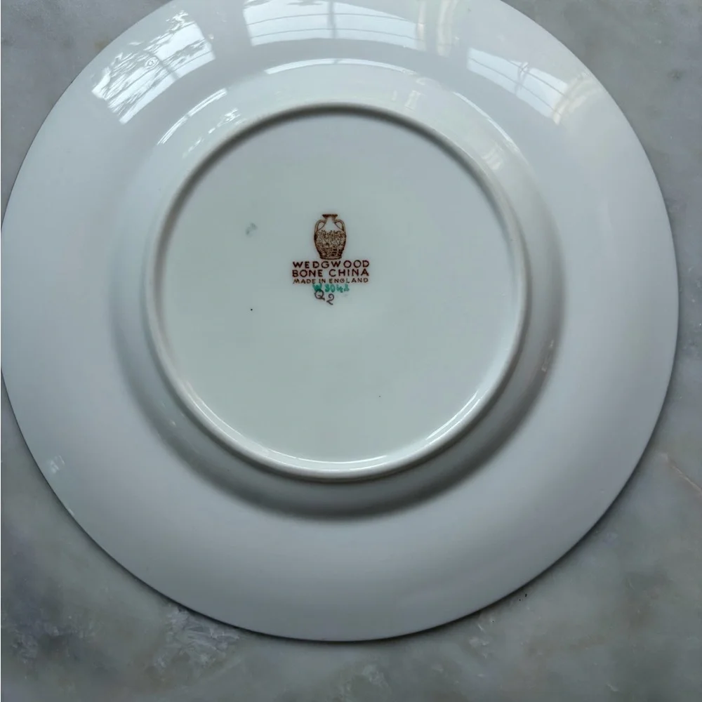 Wedgewood Posey Spray Salad Plate
